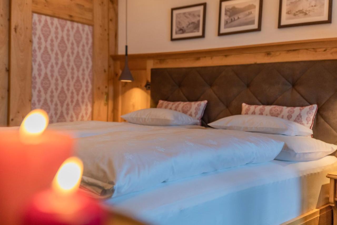 Hotel Ulli Zürs Екстериор снимка