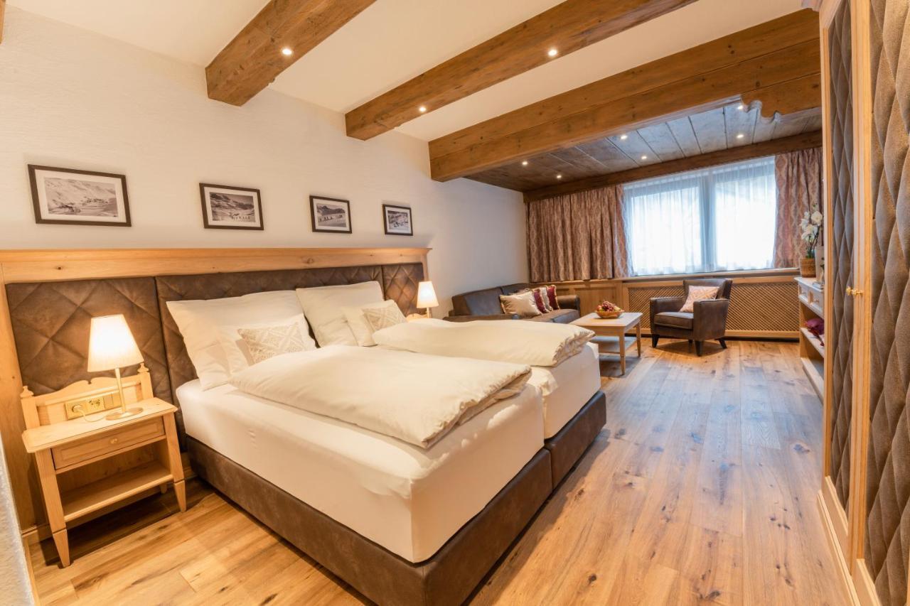 Hotel Ulli Zürs Екстериор снимка