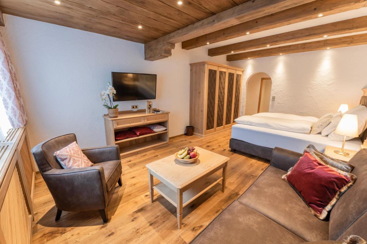 Hotel Ulli Zürs Екстериор снимка