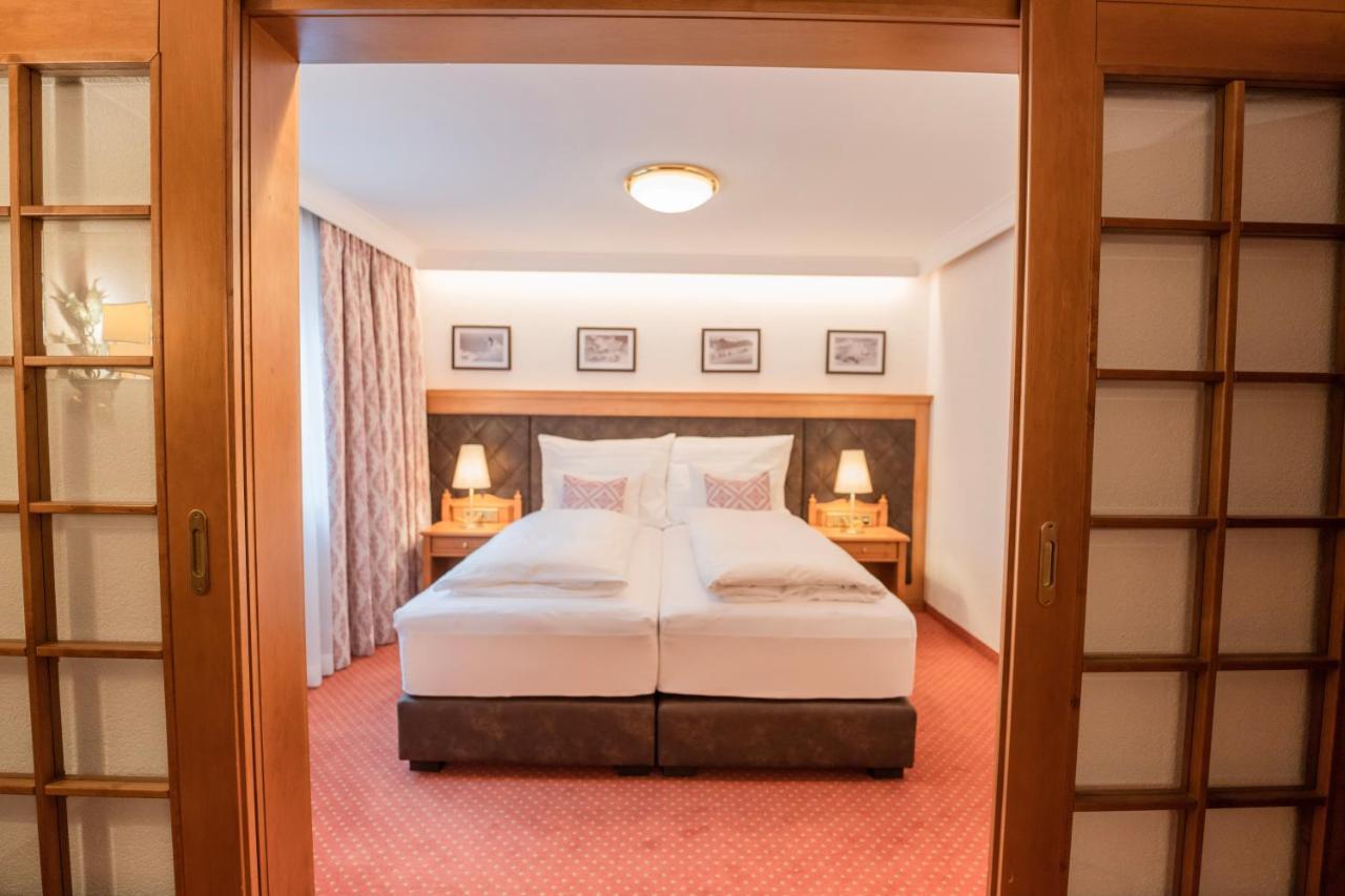 Hotel Ulli Zürs Екстериор снимка