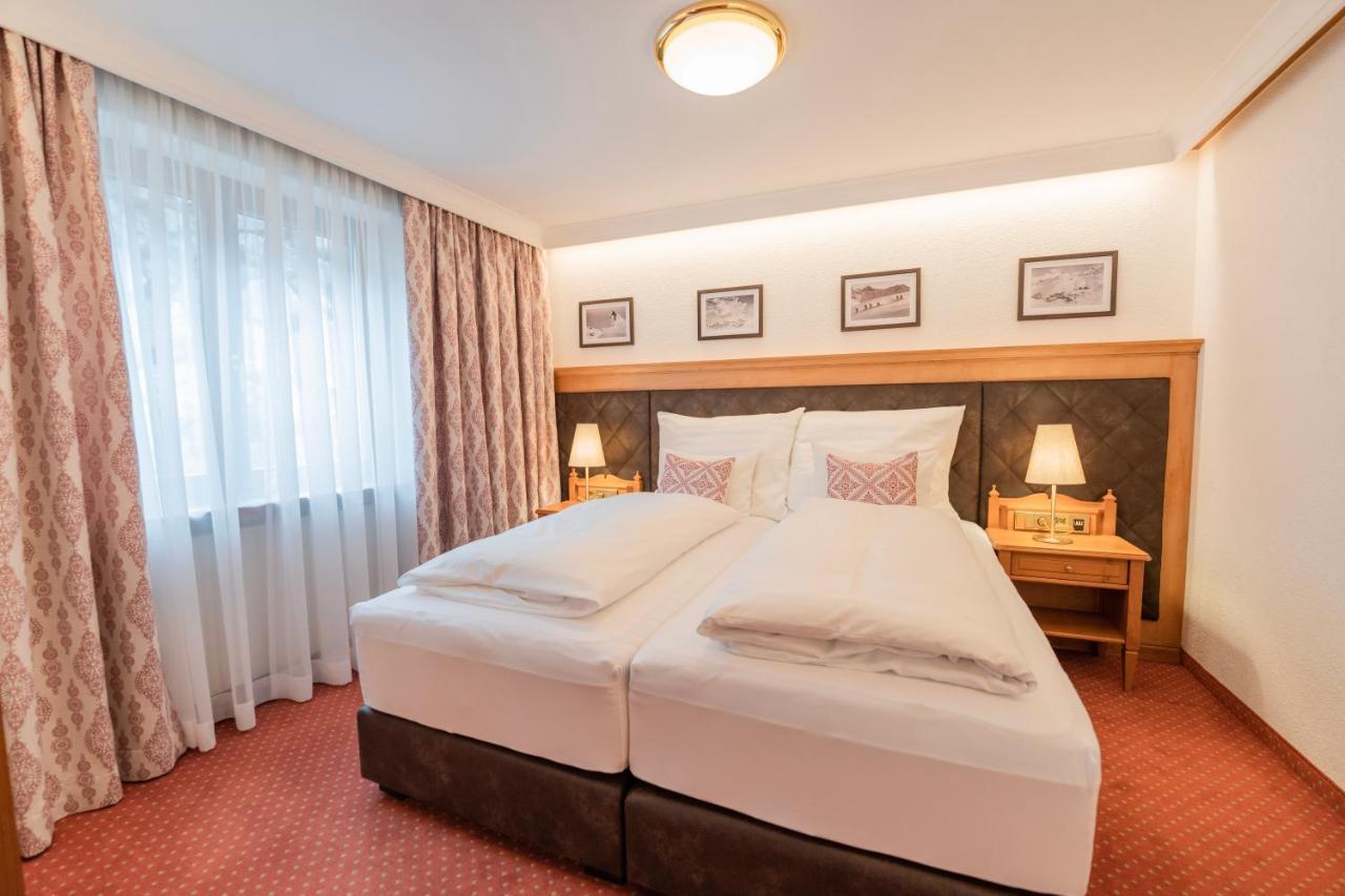 Hotel Ulli Zürs Екстериор снимка