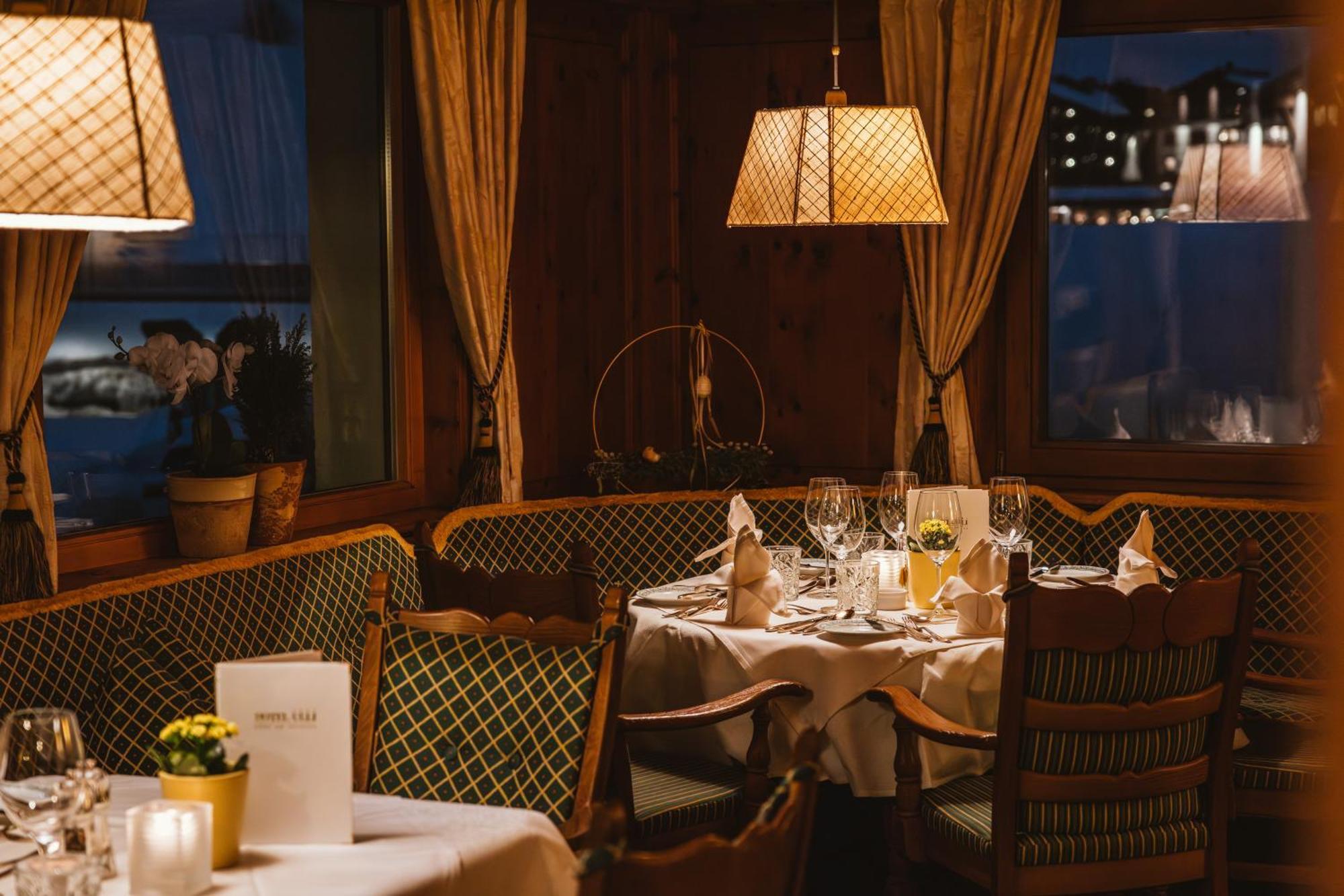 Hotel Ulli Zürs Екстериор снимка