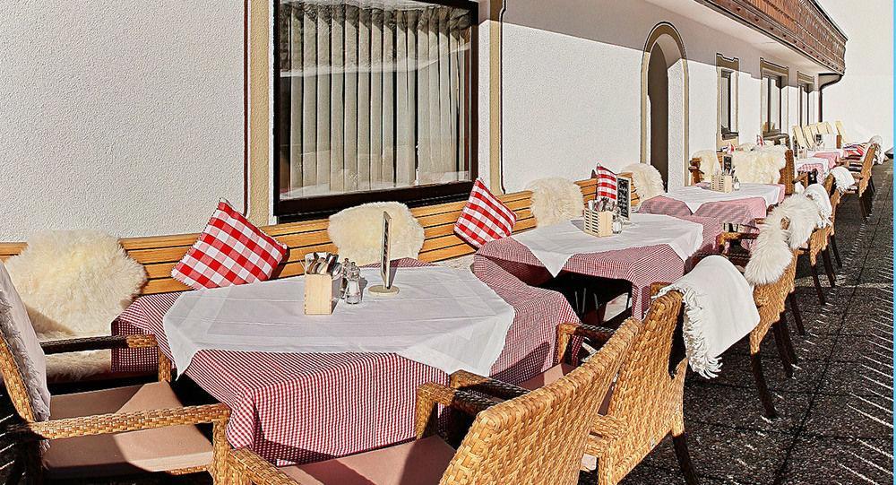 Hotel Ulli Zürs Екстериор снимка